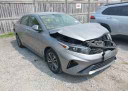 2022 KIA FORTE GT LINE