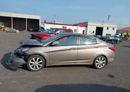 2013 HYUNDAI ACCENT GLS