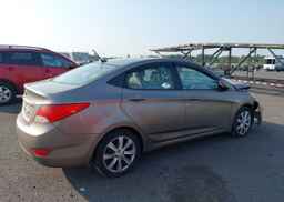 2013 HYUNDAI ACCENT GLS