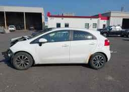 2015 KIA RIO LX