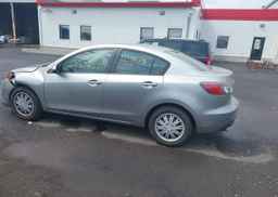 2010 MAZDA 3 I