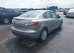 2010 MAZDA 3 I
