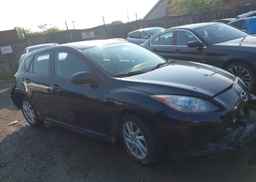 2013 MAZDA 3 I