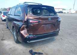 2021 TOYOTA SIENNA