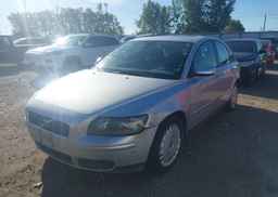 2005 VOLVO S40 T5