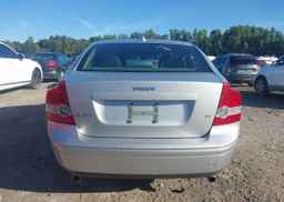 2005 VOLVO S40 T5
