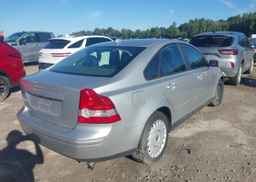 2005 VOLVO S40 T5