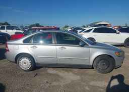 2005 VOLVO S40 T5