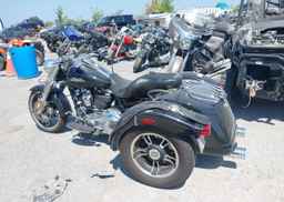 2022 HARLEY-DAVIDSON FLRT