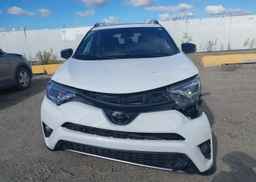 2018 TOYOTA RAV4 SE