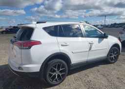2018 TOYOTA RAV4 SE