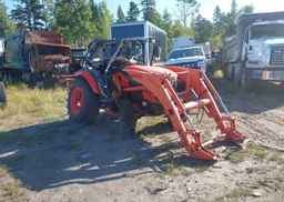 2017 Kubota TRACTOR