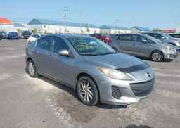 2013 MAZDA 3 I
