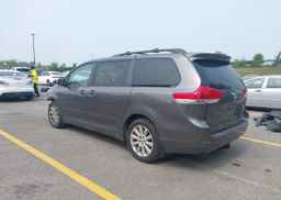 2012 TOYOTA SIENNA LE 7 PASSENGER