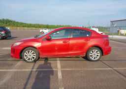 2013 MAZDA MAZDA3 GS-SKY