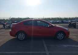 2013 MAZDA MAZDA3 GS-SKY