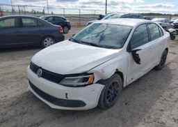 2013 VOLKSWAGEN JETTA 2.0L TRENDLINE