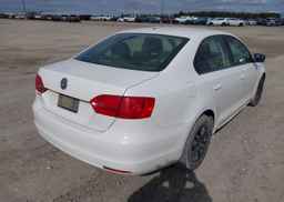 2013 VOLKSWAGEN JETTA 2.0L TRENDLINE