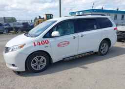 2014 TOYOTA SIENNA LE