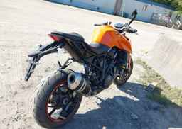 2017 KTM 1290 SUPER DUKE R