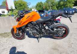 2017 KTM 1290 SUPER DUKE R