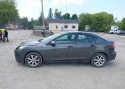 2011 MAZDA 3 I