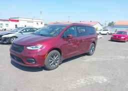 2022 CHRYSLER PACIFICA TOURING