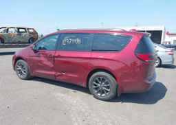 2022 CHRYSLER PACIFICA TOURING