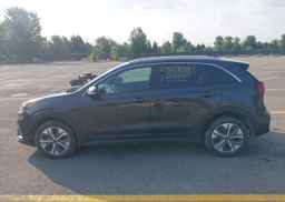 2022 KIA NIRO S
