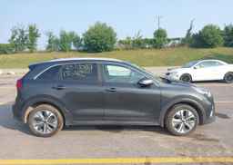 2022 KIA NIRO S