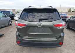 2015 TOYOTA highlander xle