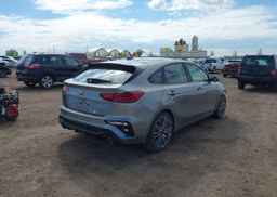 2021 KIA FORTE5 GT