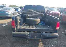 2001 DODGE DAKOTA QUAD