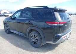 2024 NISSAN PATHFINDER SV