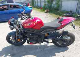 2024 TRIUMPH MOTORCYCLE STREET TRIPLE 765 RS