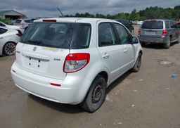 2011 SUZUKI SX4