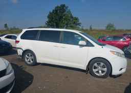 2011 TOYOTA SIENNA LE 8 PASSENGER