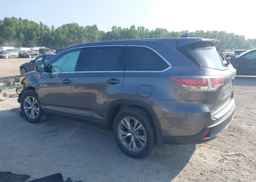 2016 TOYOTA HIGHLANDER LE