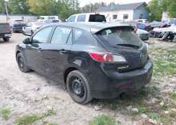 2013 MAZDA 3 I