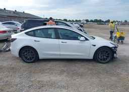 2022 TESLA MODEL 3 RWD