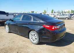 2011 HYUNDAI SONATA GL