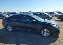 2011 HYUNDAI SONATA GL
