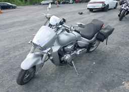 2006 SUZUKI M109R