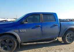 2016 RAM 1500 SLT
