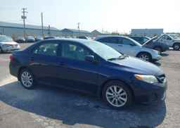 2013 TOYOTA COROLLA S