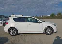 2013 MAZDA 3 I