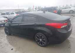 2013 HYUNDAI ELANTRA GL