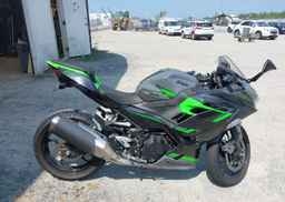2019 KAWASAKI EX400