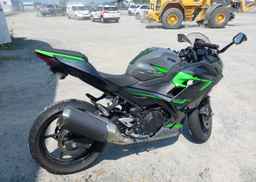 2019 KAWASAKI EX400