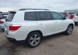 2013 TOYOTA HIGHLANDER PLUS